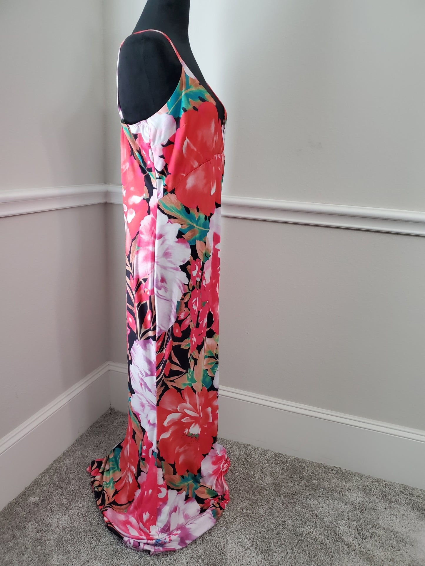 Vibrant Pink Floral Print Maxi Dress - Perfect for Sunny Days