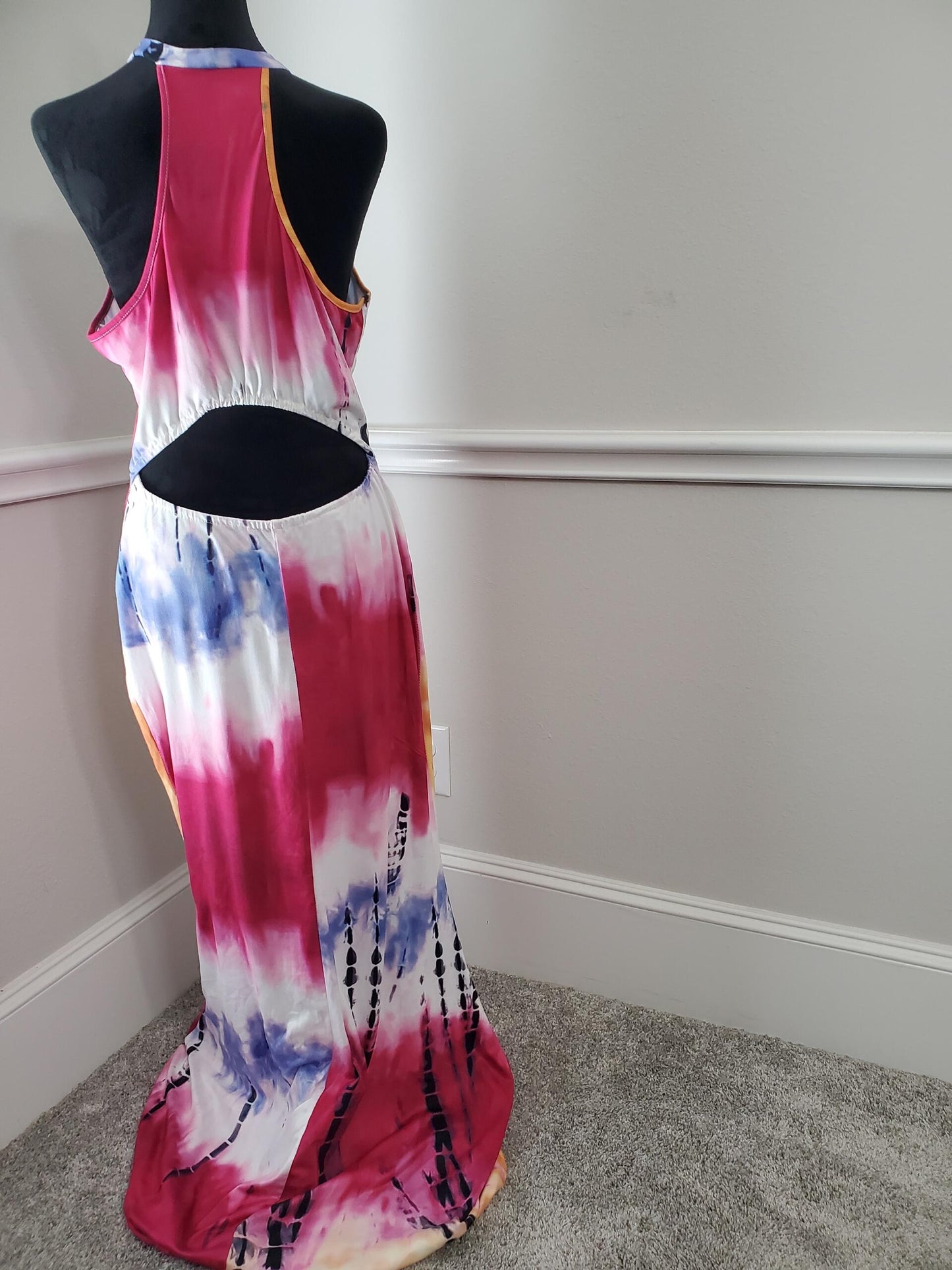 Boho Chic Rainbow Tie-Dye Halter Maxi Dress with Flowing Hem