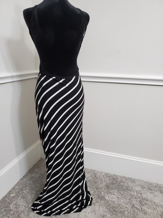 Chic & Flattering Black and White Striped Back Out Maxi Dress -XL